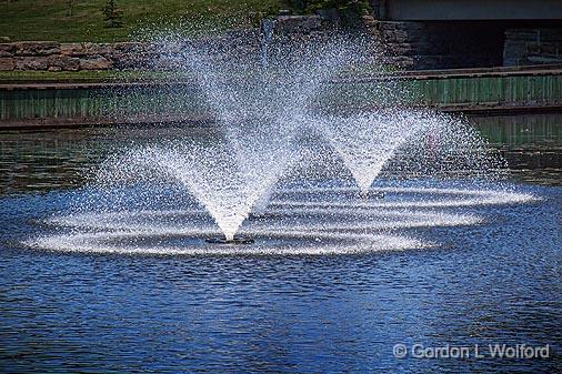 International Friendship Fountains_17551.jpg - Photographed at Perth, Ontario, Canada.